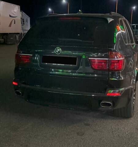 Чорний БМВ Х5, об'ємом двигуна 3 л та пробігом 300 тис. км за 15099 $, фото 1 на Automoto.ua