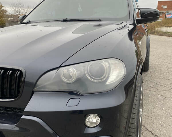 Черный БМВ Х5, объемом двигателя 4.8 л и пробегом 229 тыс. км за 17000 $, фото 9 на Automoto.ua