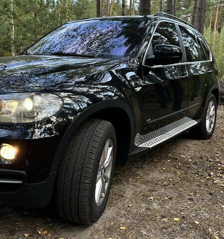 Черный БМВ Х5, объемом двигателя 4.8 л и пробегом 211 тыс. км за 11000 $, фото 1 на Automoto.ua