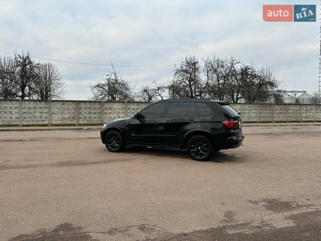 Черный БМВ Х5, объемом двигателя 4.8 л и пробегом 300 тыс. км за 9500 $, фото 3 на Automoto.ua