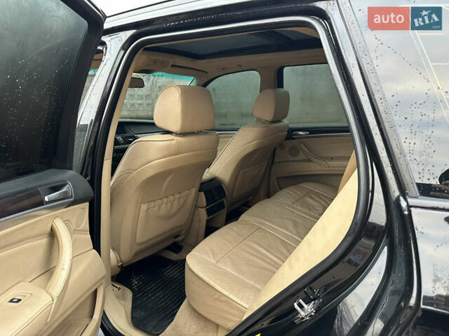 Черный БМВ Х5, объемом двигателя 4.8 л и пробегом 300 тыс. км за 9500 $, фото 11 на Automoto.ua