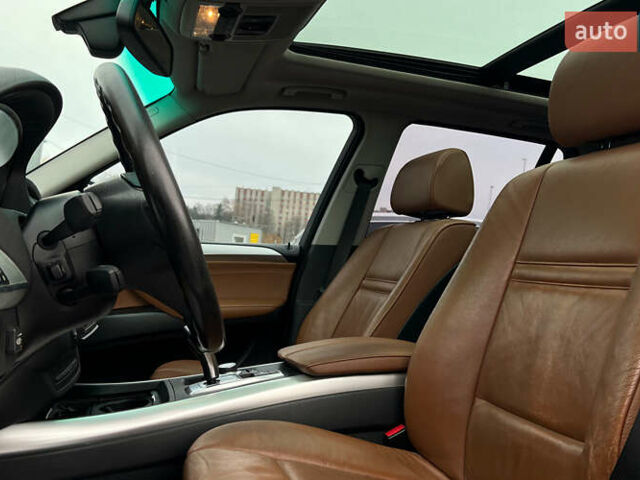 Черный БМВ Х5, объемом двигателя 4.8 л и пробегом 202 тыс. км за 12500 $, фото 6 на Automoto.ua