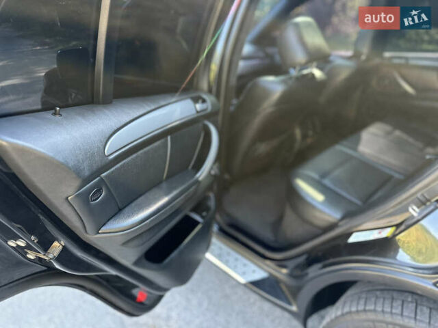 Чорний БМВ Х5, об'ємом двигуна 2.99 л та пробігом 285 тис. км за 11800 $, фото 14 на Automoto.ua