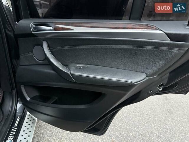 Чорний БМВ Х5, об'ємом двигуна 3 л та пробігом 364 тис. км за 8999 $, фото 19 на Automoto.ua
