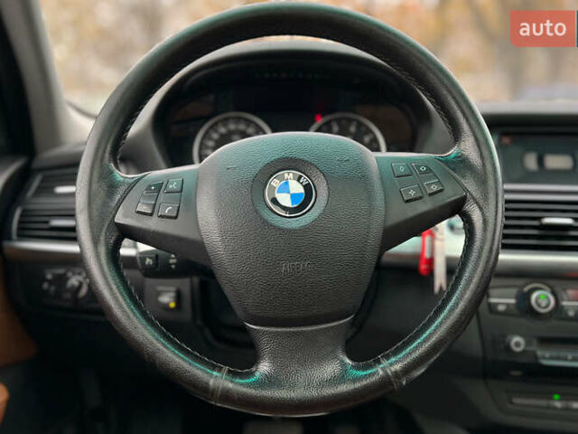 Черный БМВ Х5, объемом двигателя 4.8 л и пробегом 202 тыс. км за 12500 $, фото 7 на Automoto.ua