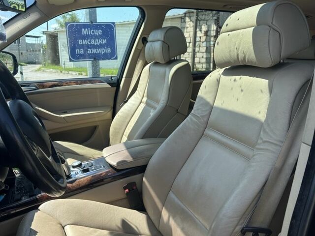 Черный БМВ Х5, объемом двигателя 3 л и пробегом 352 тыс. км за 7500 $, фото 7 на Automoto.ua
