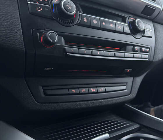 Черный БМВ Х5, объемом двигателя 2.99 л и пробегом 400 тыс. км за 13700 $, фото 44 на Automoto.ua