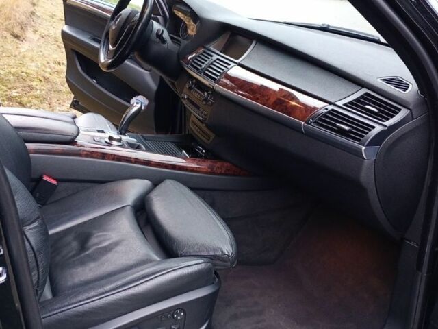Чорний БМВ Х5, об'ємом двигуна 3 л та пробігом 297 тис. км за 3400 $, фото 7 на Automoto.ua