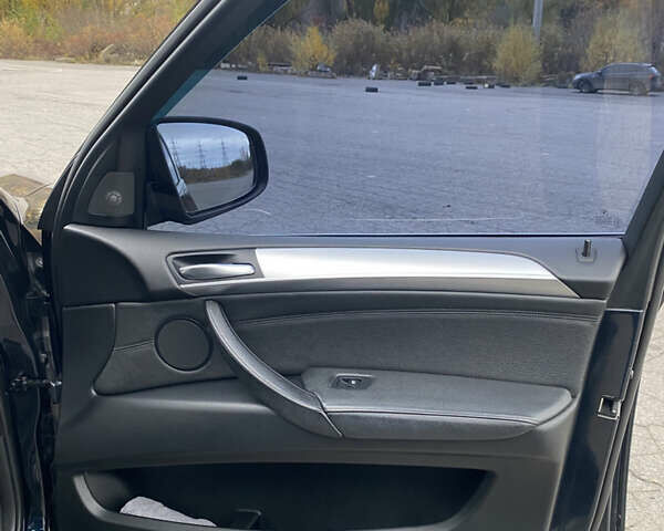 Черный БМВ Х5, объемом двигателя 4.8 л и пробегом 229 тыс. км за 17000 $, фото 26 на Automoto.ua