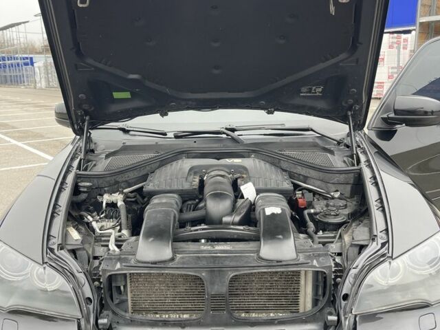 Черный БМВ Х5, объемом двигателя 4.8 л и пробегом 200 тыс. км за 11200 $, фото 15 на Automoto.ua