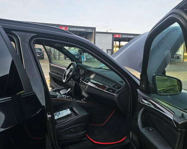 Черный БМВ Х5, объемом двигателя 4.8 л и пробегом 200 тыс. км за 14500 $, фото 7 на Automoto.ua