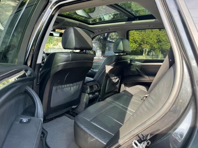 Черный БМВ Х5, объемом двигателя 3 л и пробегом 245 тыс. км за 12790 $, фото 11 на Automoto.ua