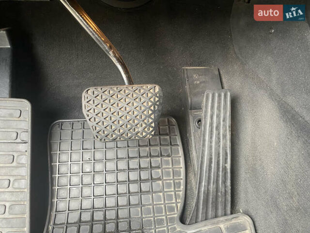 Черный БМВ Х5, объемом двигателя 3 л и пробегом 240 тыс. км за 12000 $, фото 15 на Automoto.ua