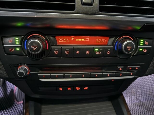 Черный БМВ Х5, объемом двигателя 3 л и пробегом 364 тыс. км за 8900 $, фото 12 на Automoto.ua