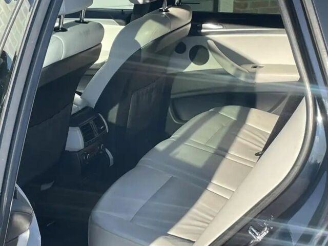 Чорний БМВ Х5, об'ємом двигуна 0 л та пробігом 289 тис. км за 3500 $, фото 9 на Automoto.ua