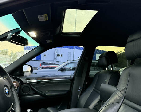 Черный БМВ Х5, объемом двигателя 4.8 л и пробегом 282 тыс. км за 13900 $, фото 23 на Automoto.ua