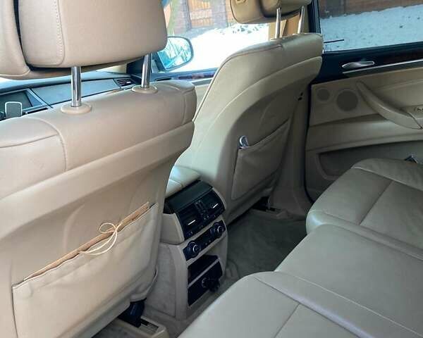 Черный БМВ Х5, объемом двигателя 3 л и пробегом 158 тыс. км за 18000 $, фото 24 на Automoto.ua