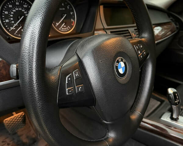 Черный БМВ Х5, объемом двигателя 3 л и пробегом 265 тыс. км за 12500 $, фото 34 на Automoto.ua