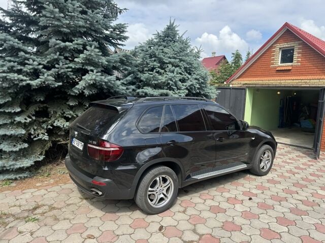 Черный БМВ Х5, объемом двигателя 4.8 л и пробегом 230 тыс. км за 10000 $, фото 7 на Automoto.ua