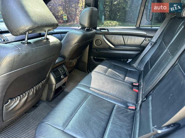 Чорний БМВ Х5, об'ємом двигуна 2.99 л та пробігом 285 тис. км за 11800 $, фото 16 на Automoto.ua