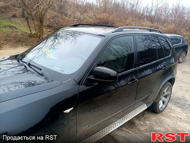 Черный БМВ Х5, объемом двигателя 4.8 л и пробегом 266 тыс. км за 13000 $, фото 3 на Automoto.ua