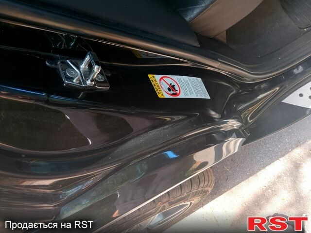 Чорний БМВ Х5, об'ємом двигуна 3 л та пробігом 284 тис. км за 12700 $, фото 4 на Automoto.ua