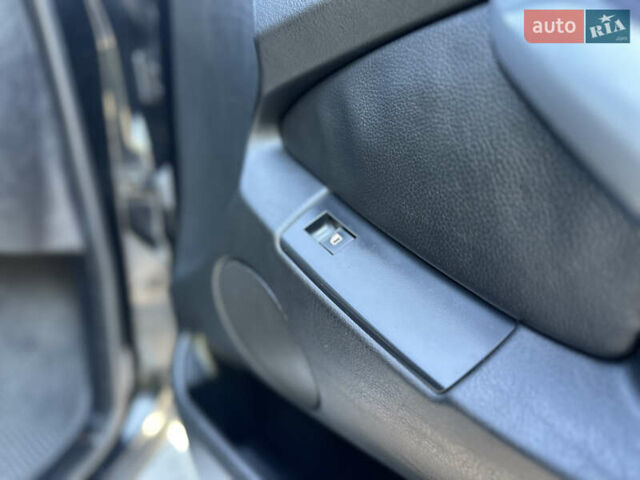 Чорний БМВ Х5, об'ємом двигуна 2.99 л та пробігом 285 тис. км за 11800 $, фото 20 на Automoto.ua