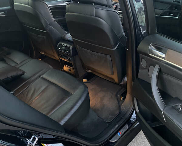 Чорний БМВ Х5, об'ємом двигуна 3 л та пробігом 351 тис. км за 16500 $, фото 6 на Automoto.ua