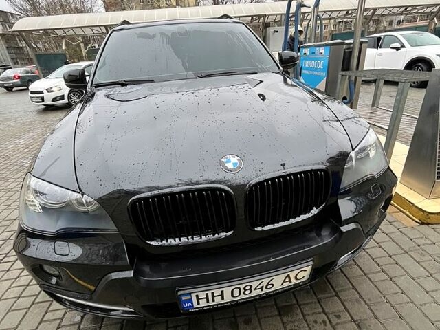Черный БМВ Х5, объемом двигателя 3 л и пробегом 340 тыс. км за 15000 $, фото 1 на Automoto.ua