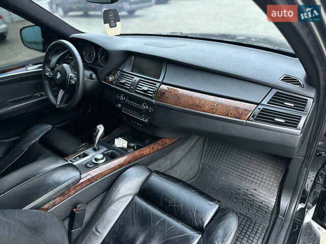 Черный БМВ Х5, объемом двигателя 3 л и пробегом 270 тыс. км за 12250 $, фото 94 на Automoto.ua