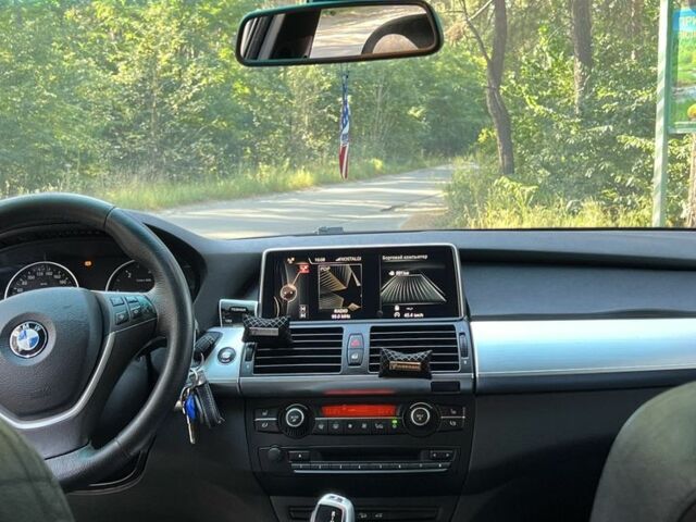 Черный БМВ Х5, объемом двигателя 3 л и пробегом 300 тыс. км за 14000 $, фото 10 на Automoto.ua