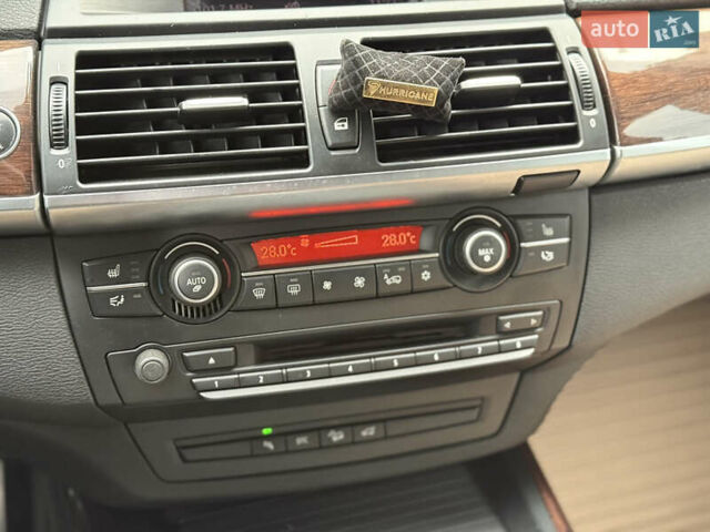 Черный БМВ Х5, объемом двигателя 3 л и пробегом 244 тыс. км за 16000 $, фото 41 на Automoto.ua