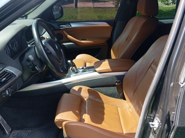 Чорний БМВ Х5, об'ємом двигуна 4.8 л та пробігом 270 тис. км за 10800 $, фото 7 на Automoto.ua