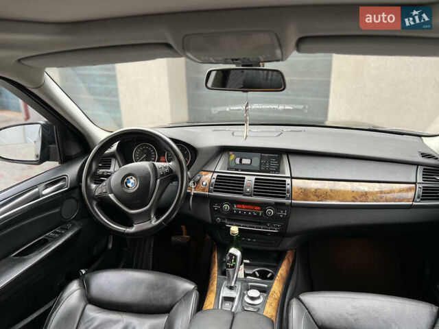 Черный БМВ Х5, объемом двигателя 3 л и пробегом 352 тыс. км за 14500 $, фото 32 на Automoto.ua