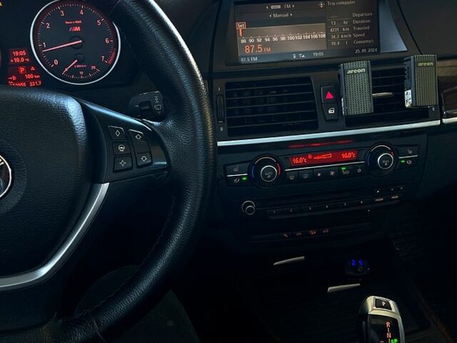 Черный БМВ Х5, объемом двигателя 3 л и пробегом 360 тыс. км за 9500 $, фото 8 на Automoto.ua