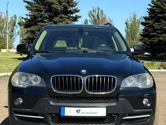 Черный БМВ Х5, объемом двигателя 3 л и пробегом 327 тыс. км за 9500 $, фото 1 на Automoto.ua