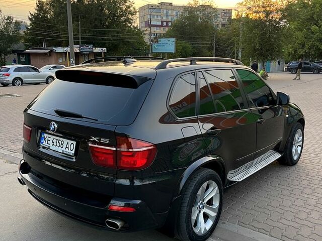 Чорний БМВ Х5, об'ємом двигуна 3 л та пробігом 300 тис. км за 13500 $, фото 1 на Automoto.ua