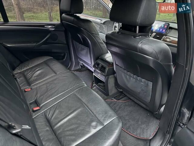 Чорний БМВ Х5, об'ємом двигуна 3 л та пробігом 364 тис. км за 8999 $, фото 24 на Automoto.ua