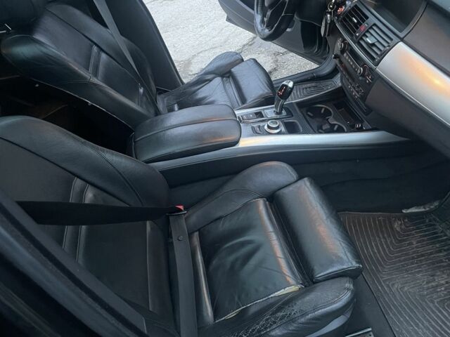 Чорний БМВ Х5, об'ємом двигуна 3 л та пробігом 390 тис. км за 8200 $, фото 4 на Automoto.ua