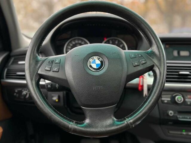 Черный БМВ Х5, объемом двигателя 4.8 л и пробегом 202 тыс. км за 12500 $, фото 7 на Automoto.ua