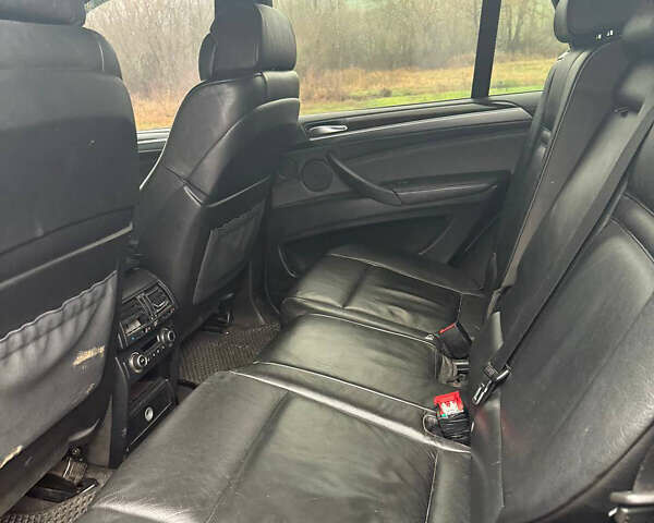 Черный БМВ Х5, объемом двигателя 4.8 л и пробегом 200 тыс. км за 8200 $, фото 6 на Automoto.ua