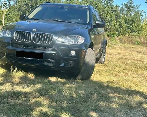 Чорний БМВ Х5, об'ємом двигуна 3 л та пробігом 300 тис. км за 15099 $, фото 3 на Automoto.ua
