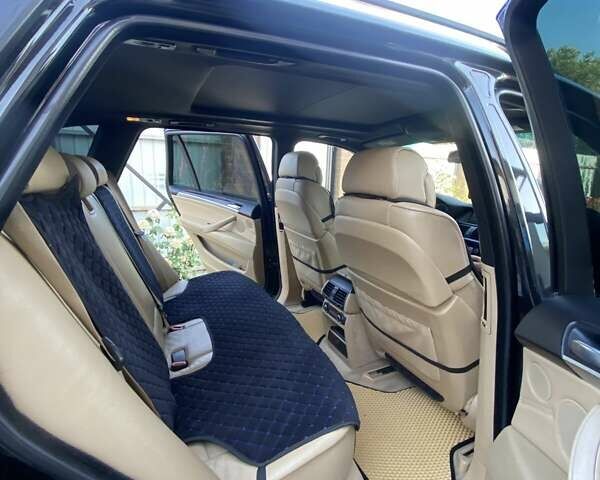 Чорний БМВ Х5, об'ємом двигуна 3 л та пробігом 272 тис. км за 12000 $, фото 23 на Automoto.ua