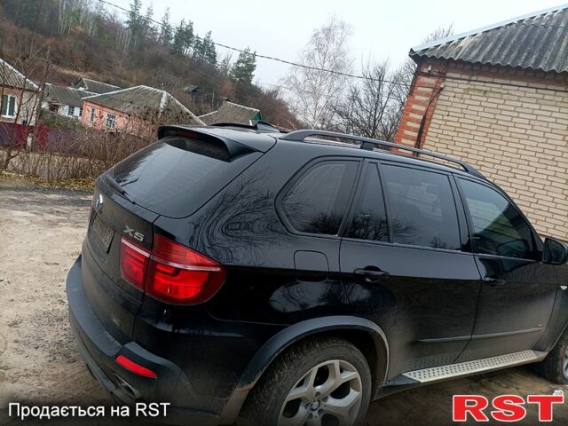 Черный БМВ Х5, объемом двигателя 4.8 л и пробегом 266 тыс. км за 13000 $, фото 6 на Automoto.ua