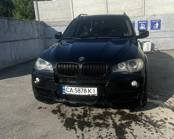 Черный БМВ Х5, объемом двигателя 4.8 л и пробегом 338 тыс. км за 11000 $, фото 1 на Automoto.ua