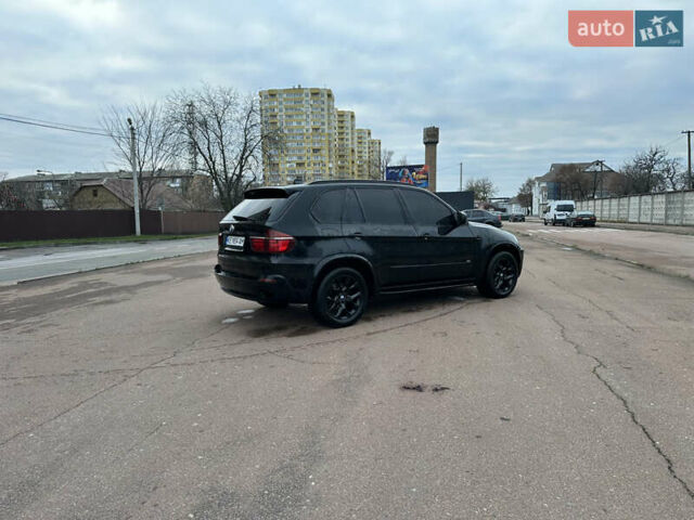 Черный БМВ Х5, объемом двигателя 4.8 л и пробегом 300 тыс. км за 9500 $, фото 5 на Automoto.ua