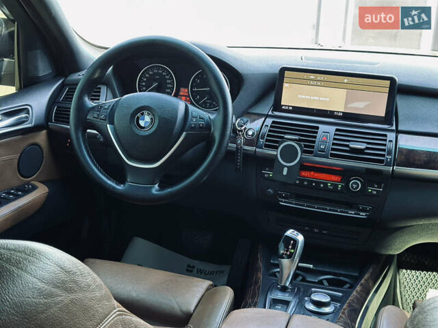 Чорний БМВ Х5, об'ємом двигуна 3 л та пробігом 321 тис. км за 13000 $, фото 35 на Automoto.ua