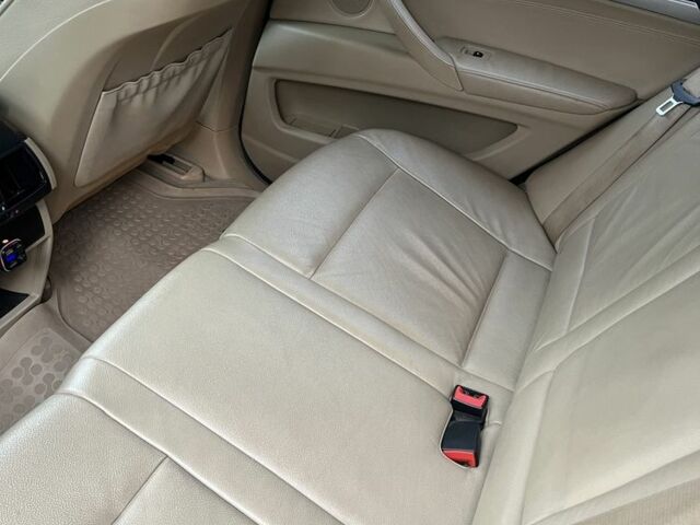 Чорний БМВ Х5, об'ємом двигуна 3 л та пробігом 300 тис. км за 15500 $, фото 7 на Automoto.ua