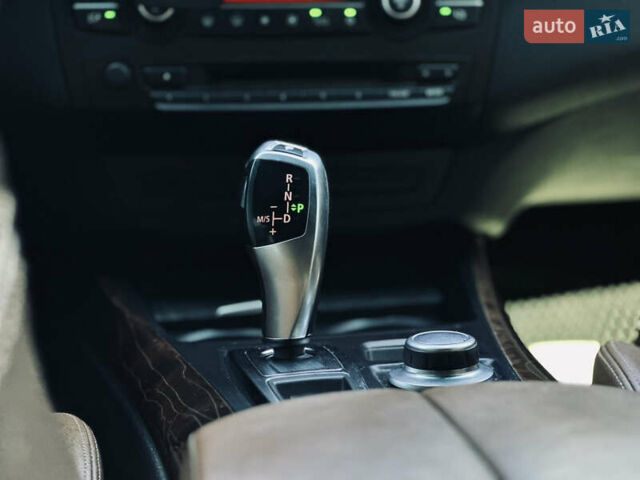 Чорний БМВ Х5, об'ємом двигуна 3 л та пробігом 321 тис. км за 13000 $, фото 45 на Automoto.ua