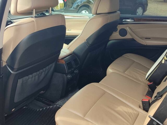 Чорний БМВ Х5, об'ємом двигуна 3 л та пробігом 270 тис. км за 14700 $, фото 2 на Automoto.ua